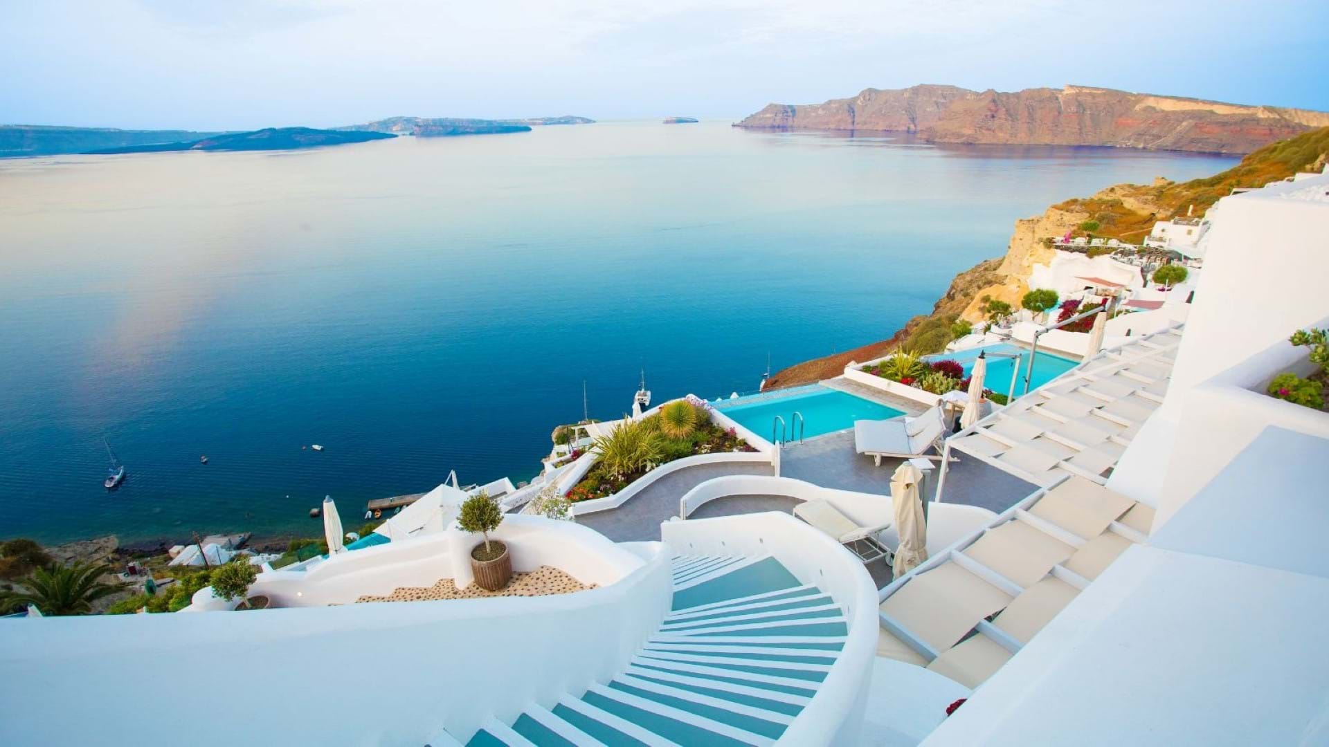 Spektakularni hoteli u sklopu aranžmana Santorini