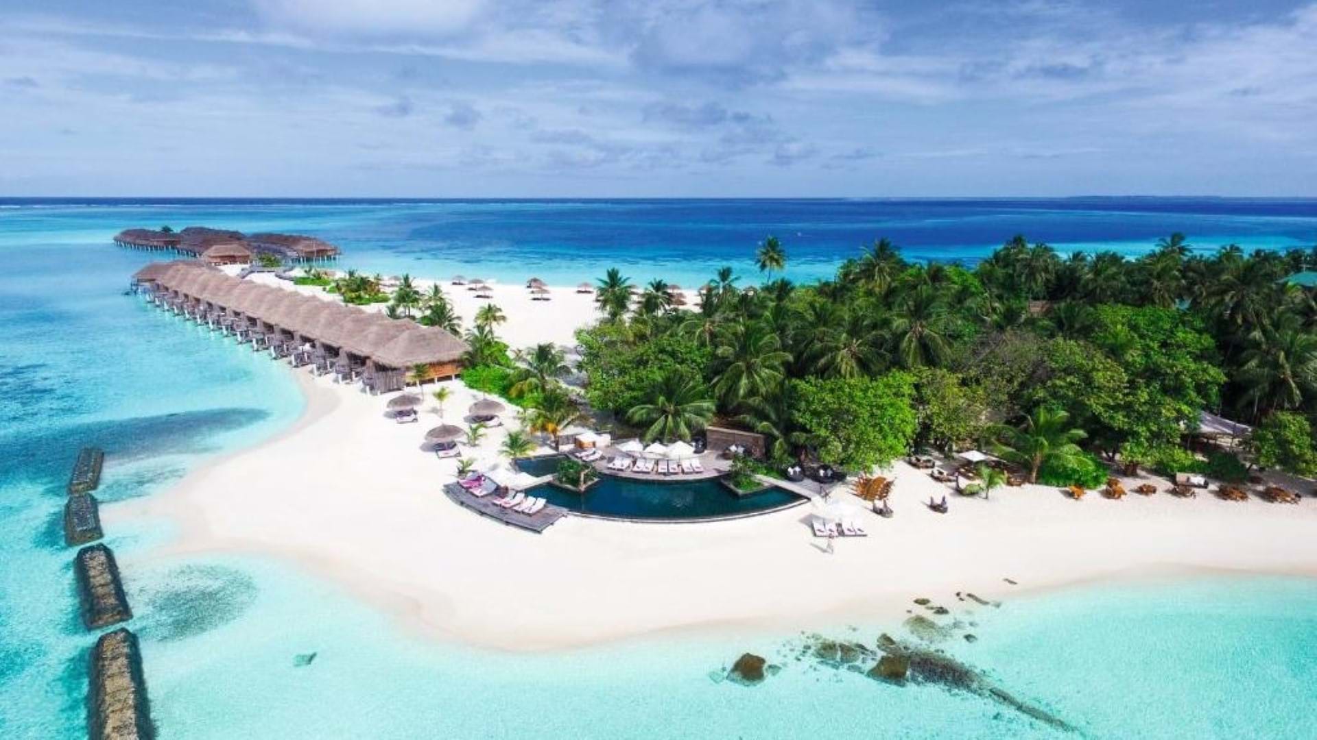 Constance Moofushi Resort Maldivi