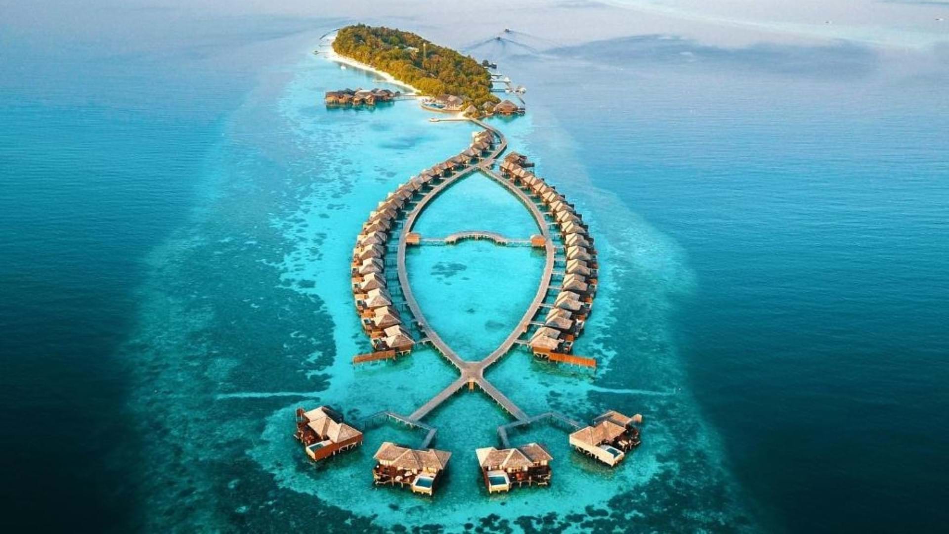 Lily Beach Resort & Spa Resort Maldivi