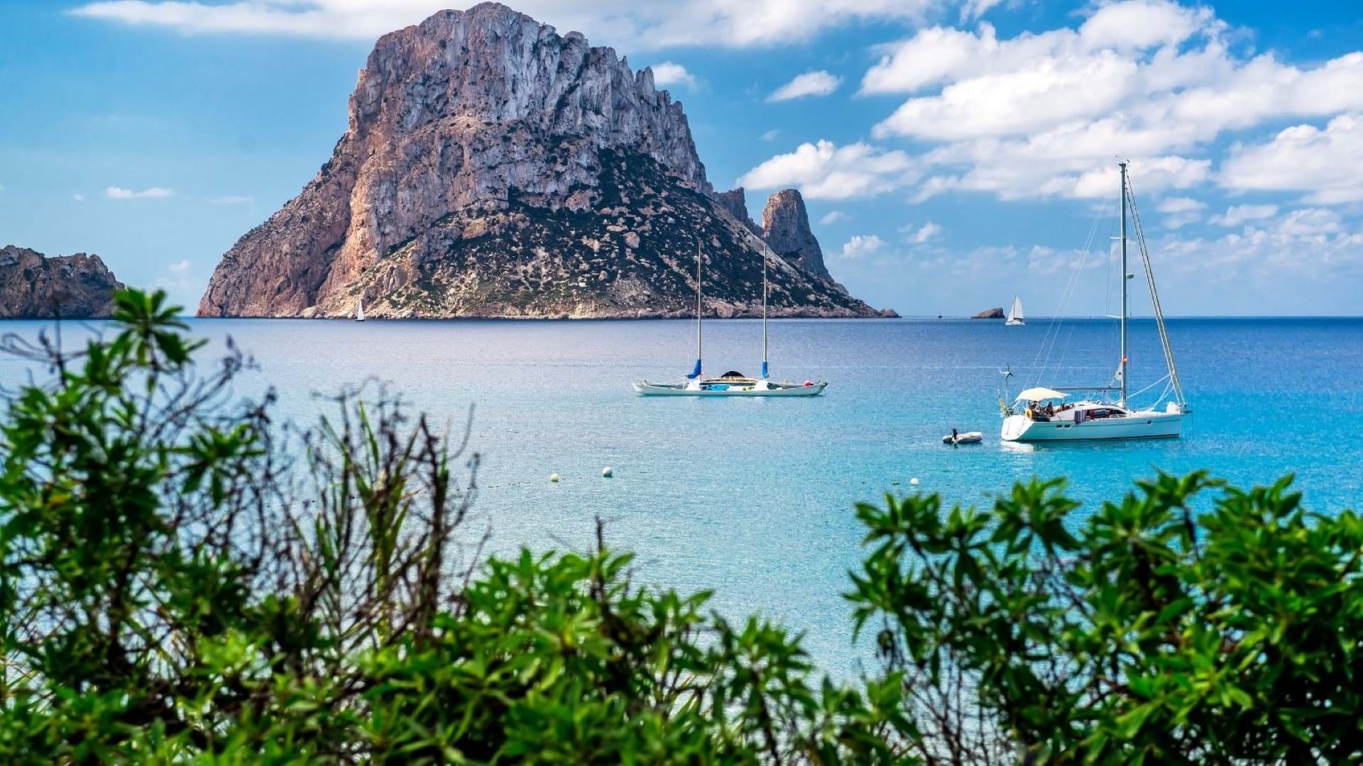 Cala Salada plaža na Ibica aranžmanu