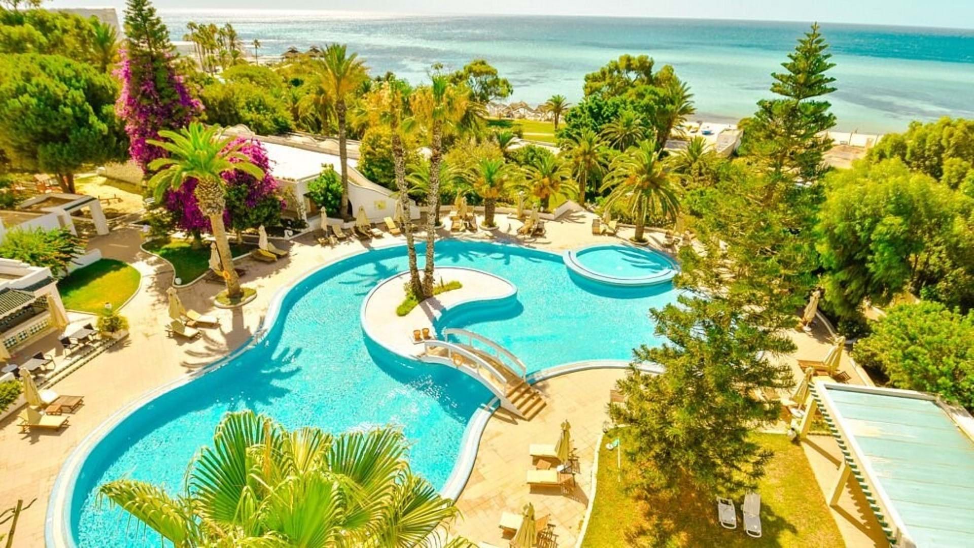 Okolina i plaža hotela Sol Azur i Bel Azur u Tunisu