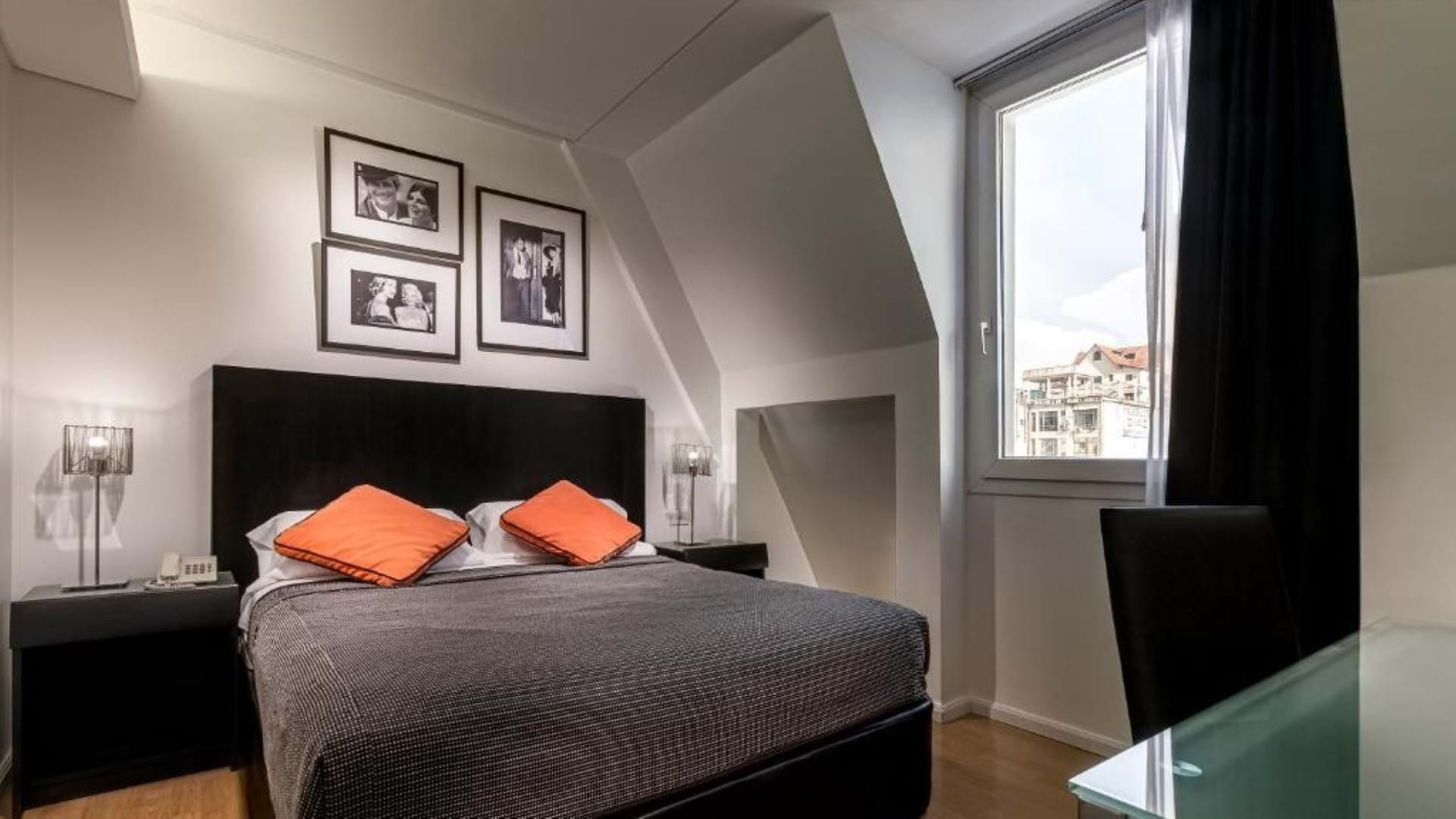 Broadway Hotel & Suites