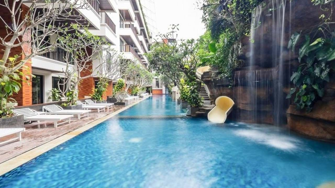 Jambuluwuk Oceano Seminyak 4* Bali