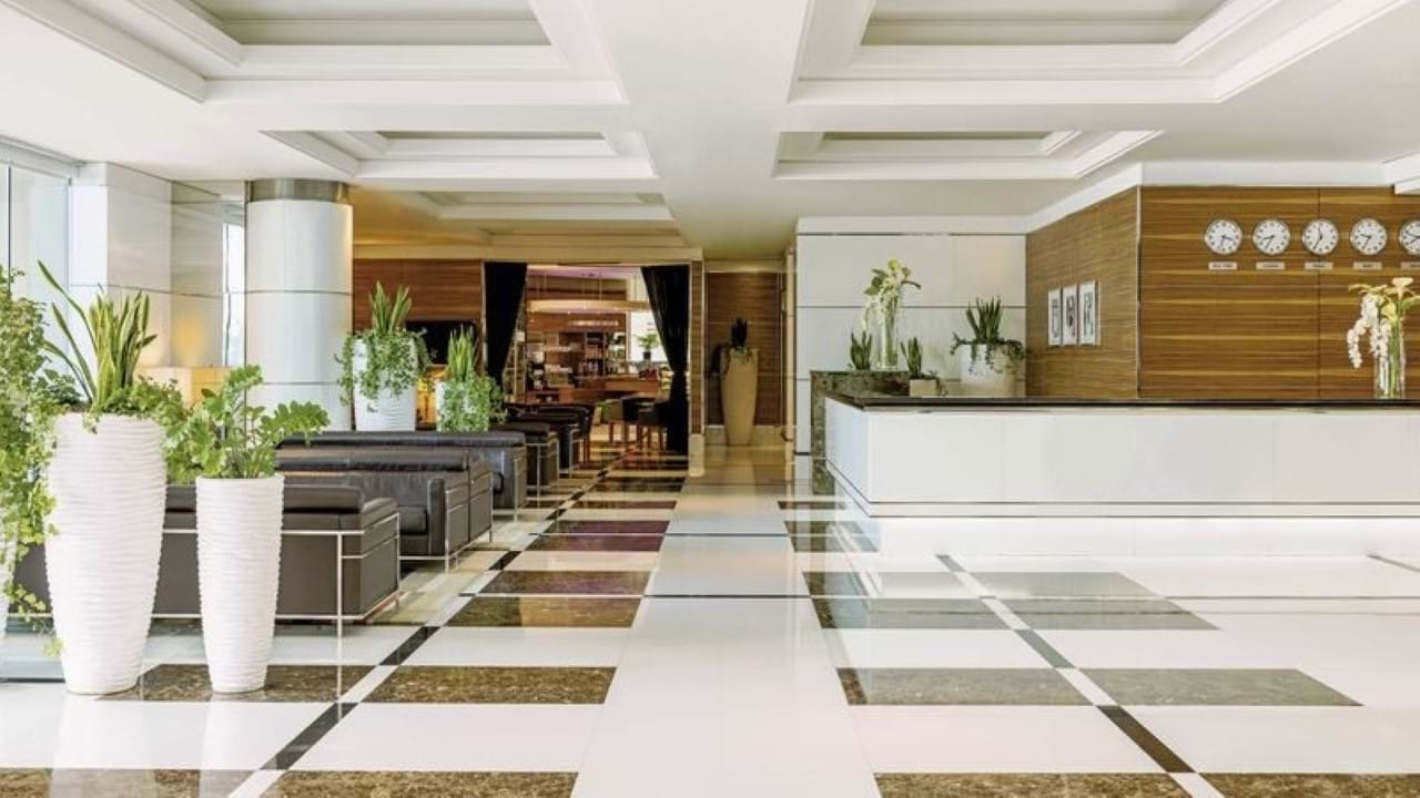 Four Points by Sheraton Downtown 4* Dubai