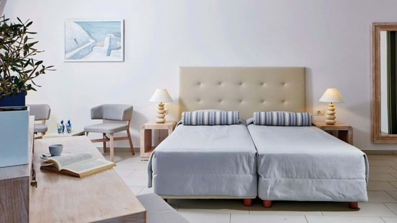 Aegean Plaza 4* Santorini