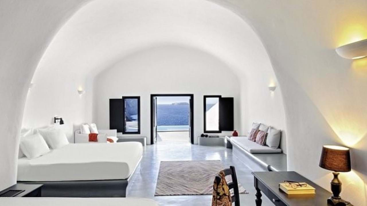 Ambassador Aegean Luxury Hotel & Suites 5* Santorini