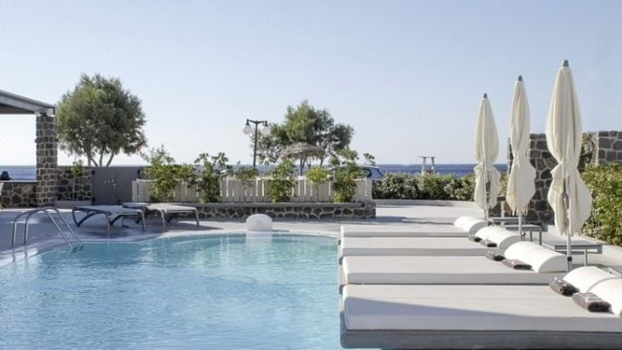 Aqua Blue 4* Santorini