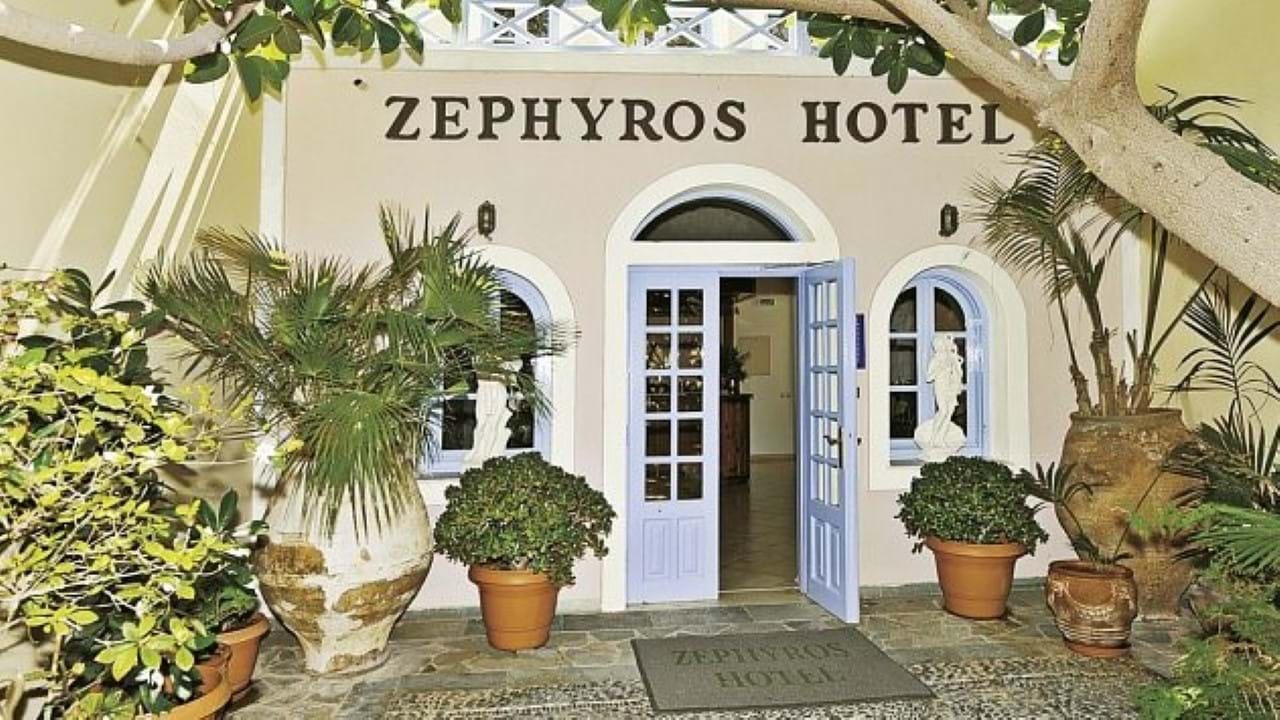 Zephyros 3* Santorini
