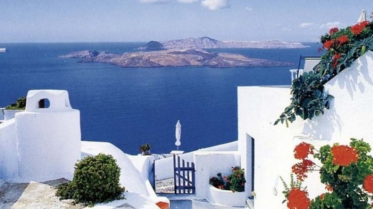 Honeymoon Petra Villas 5* Santorini