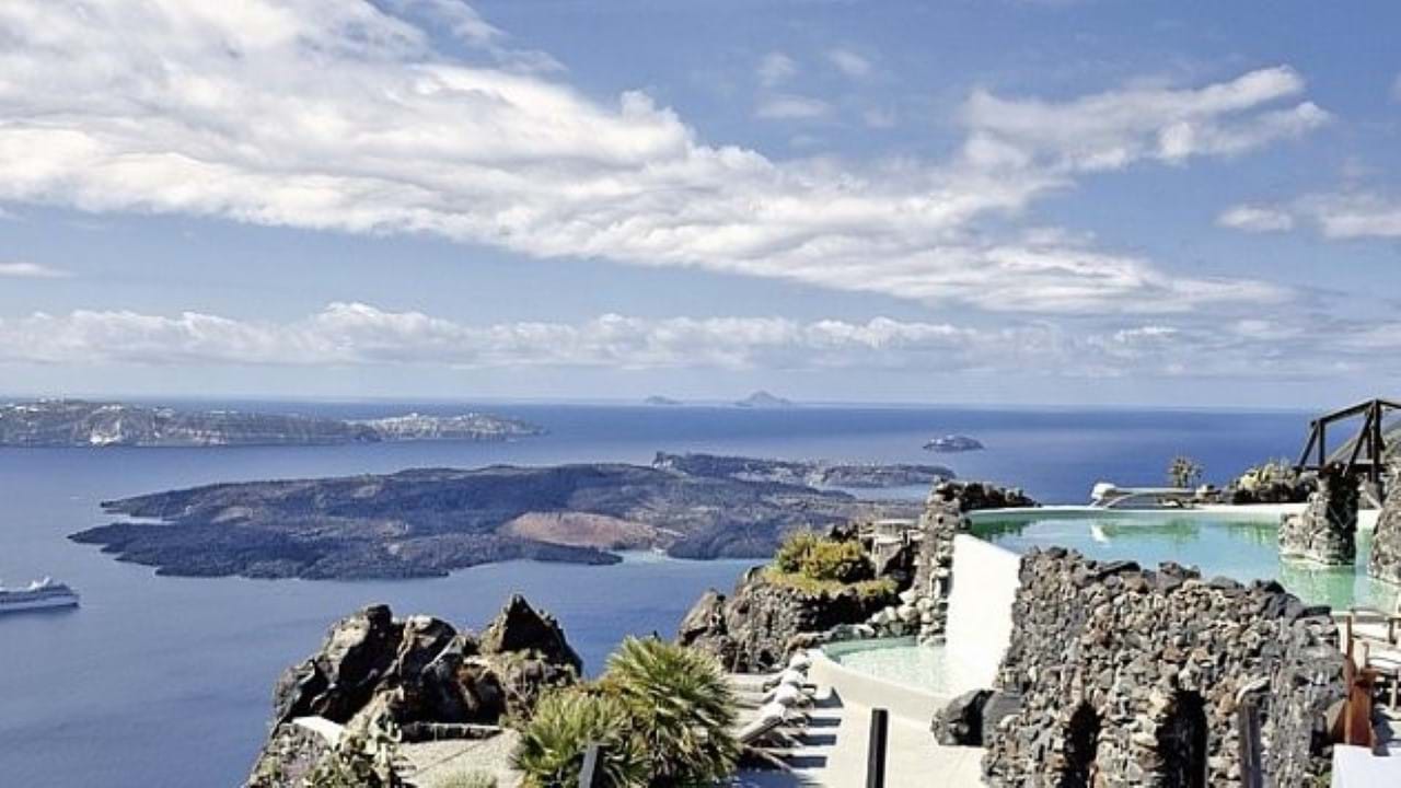 Honeymoon Petra Villas 5* Santorini