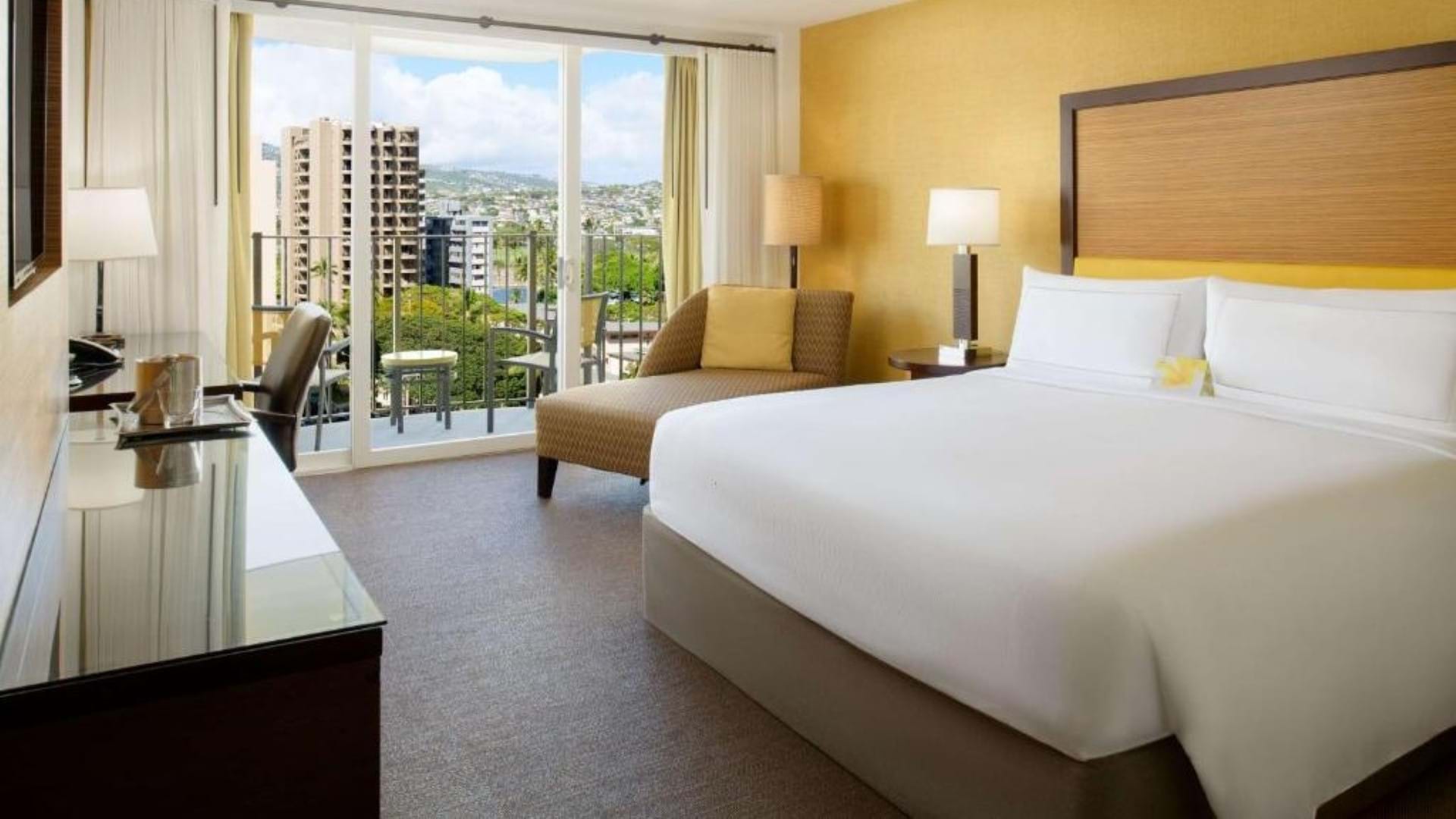 Hilton Waikiki Beach Resort & Spa