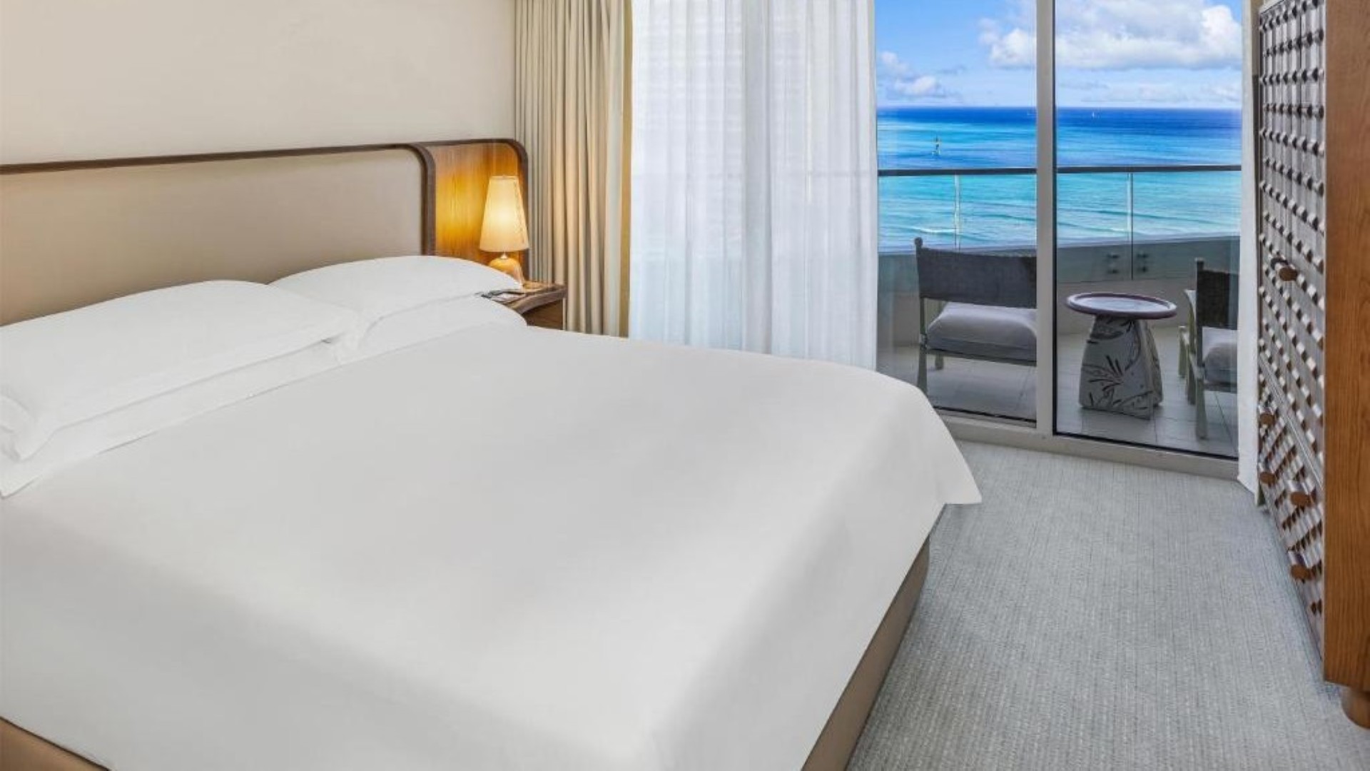 Ka Laʻi Waikiki Beach, LXR Hotels & Resorts