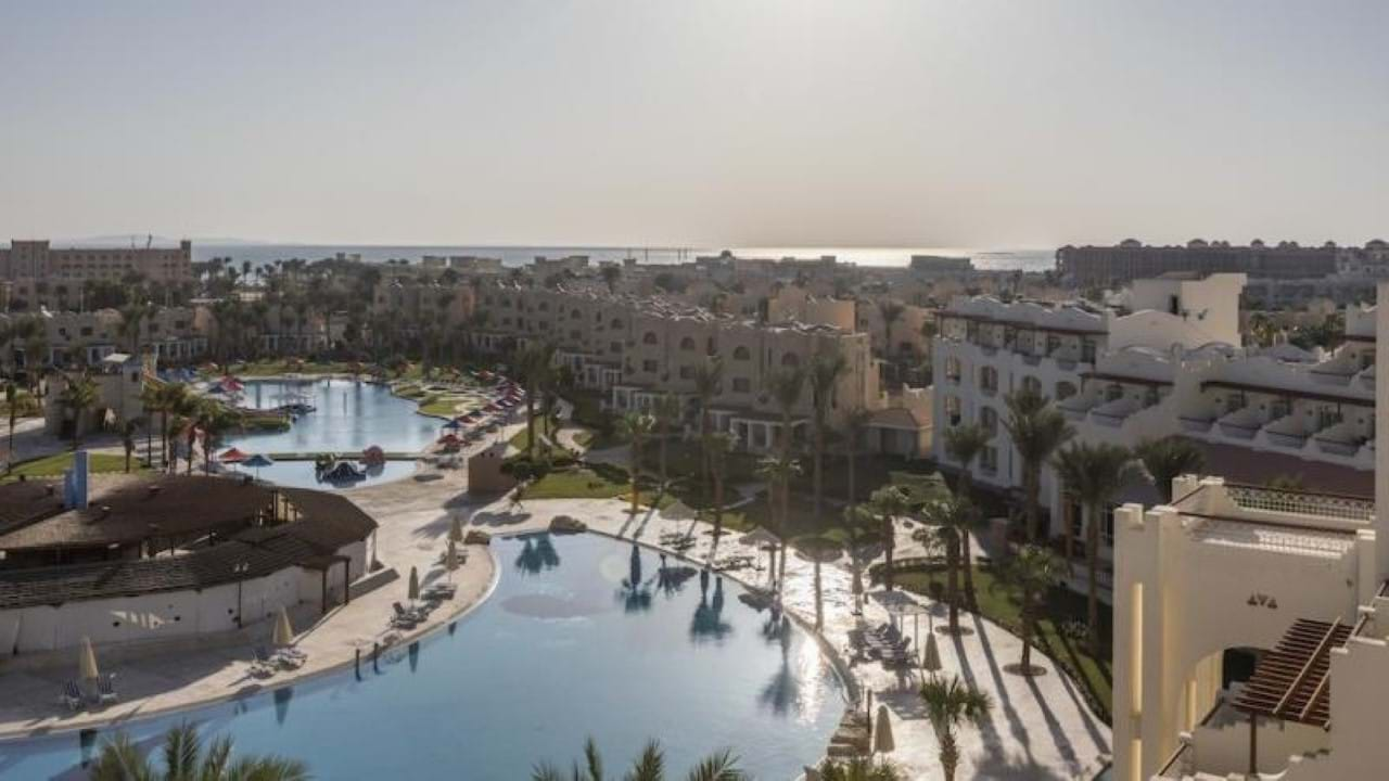 Royal Lagoons Aqua Park Resort & Spa 4* Hurgada