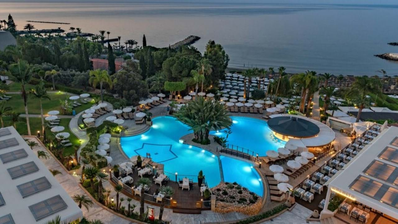 Mediterranean Beach 4* Kipar