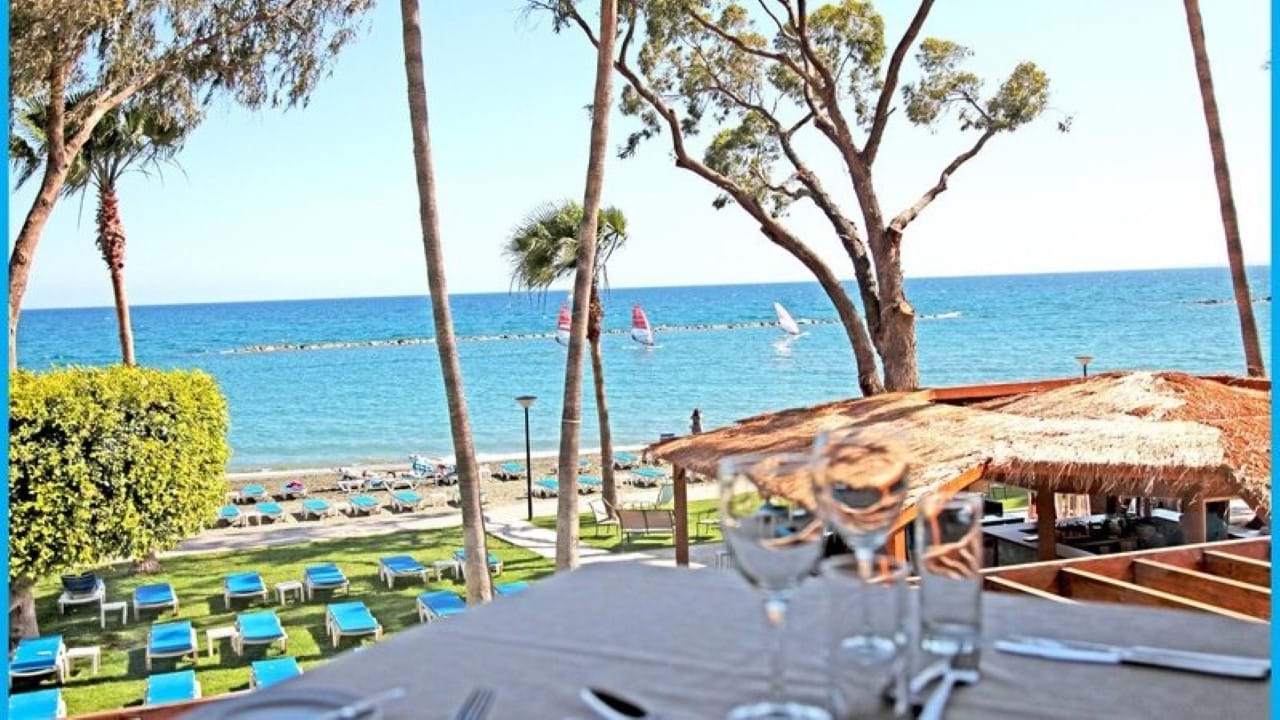 Poseidonia Beach Hotel 4* Kipar