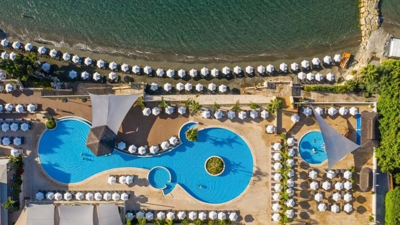 The Royal Apollonia Beach Hotel 5* Kipar