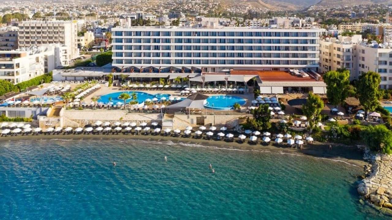 The Royal Apollonia Beach Hotel 5* Kipar