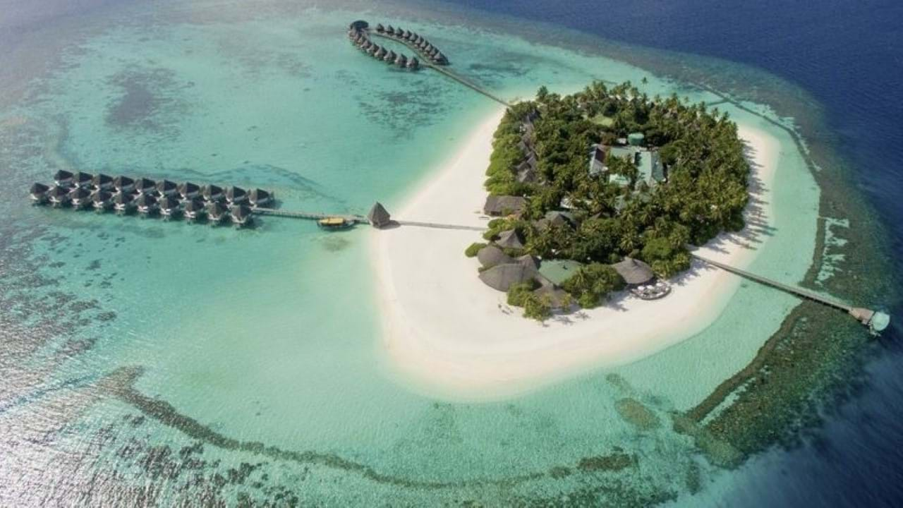 Angaga Island Resort & Spa 3+* Maldivi