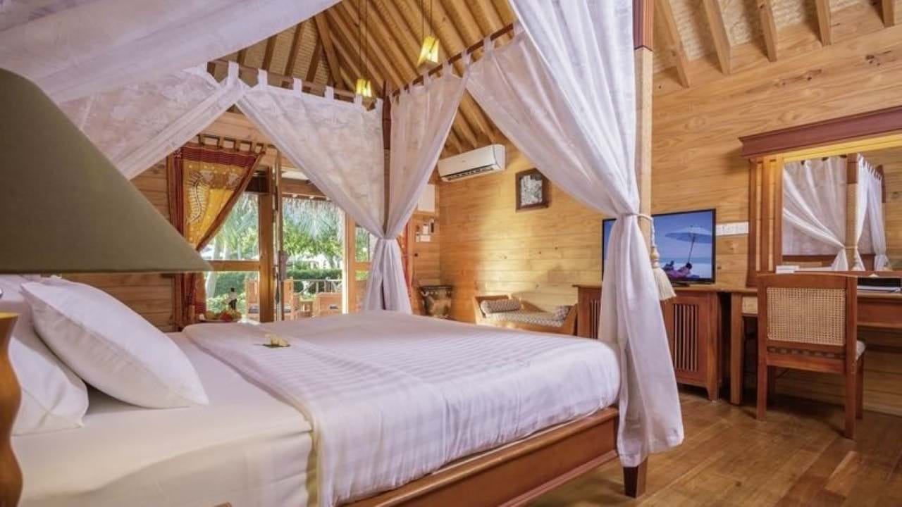 Bandos Maldives  4*