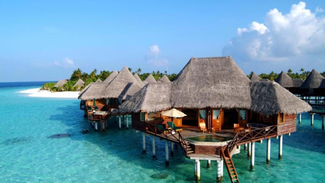Coco Palm Dhuni Kolhu 4* Maldivi