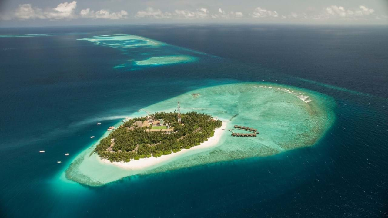 Fihalhohi Island Resort 3+* Maldivi