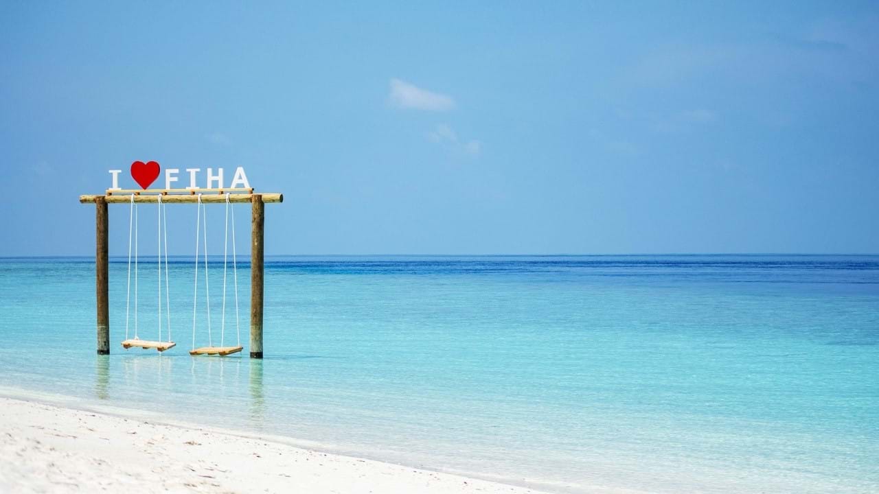 Fihalhohi Island Resort 3+* Maldivi