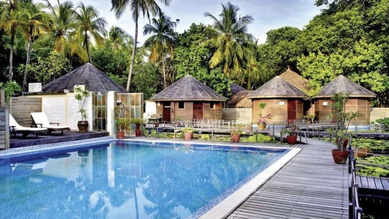 Nika Island Resort & Spa 4+* Maldivi