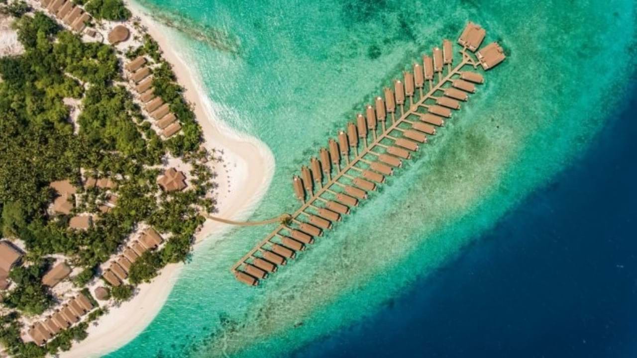 Reethi Faru Resort 4+* Maldivi