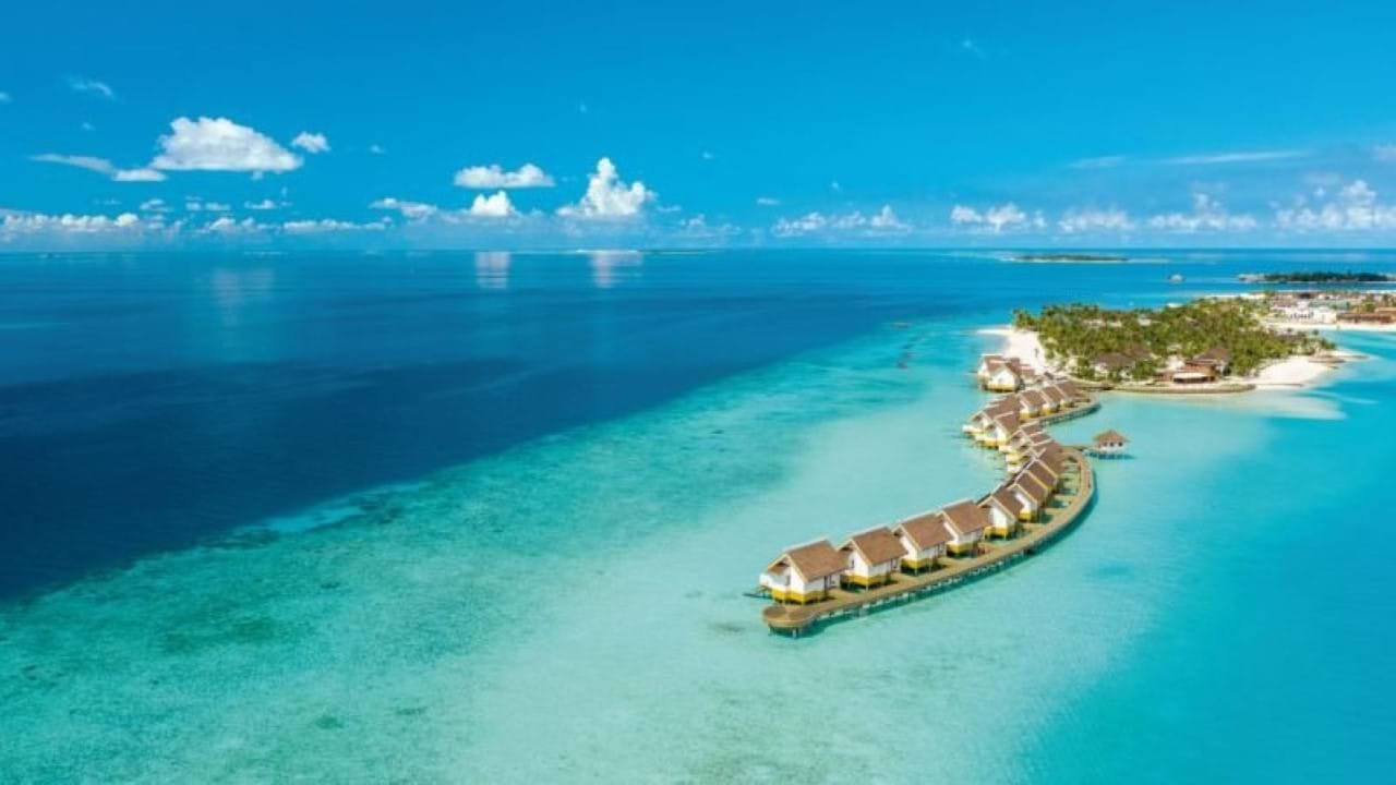 SAii Lagoon Maldives - Curio Collection by Hilton 4+* Maldivi