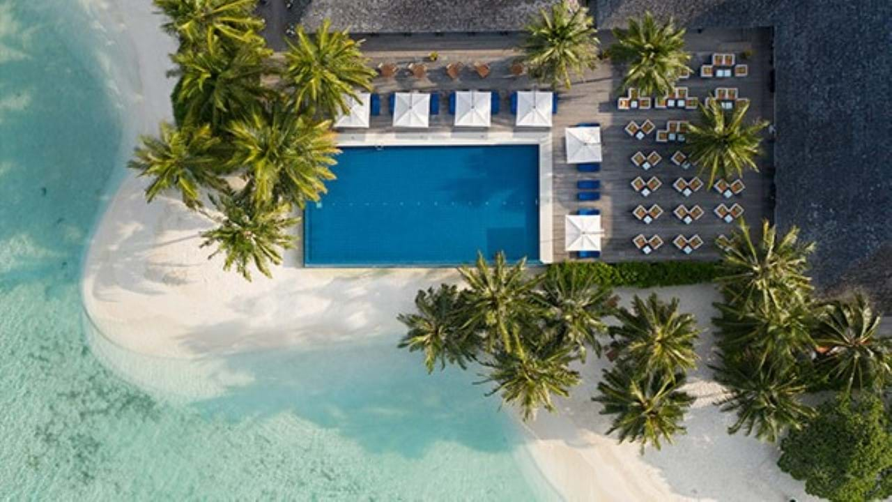 Vilamendhoo Island Resort & Spa 4+* Maldivi