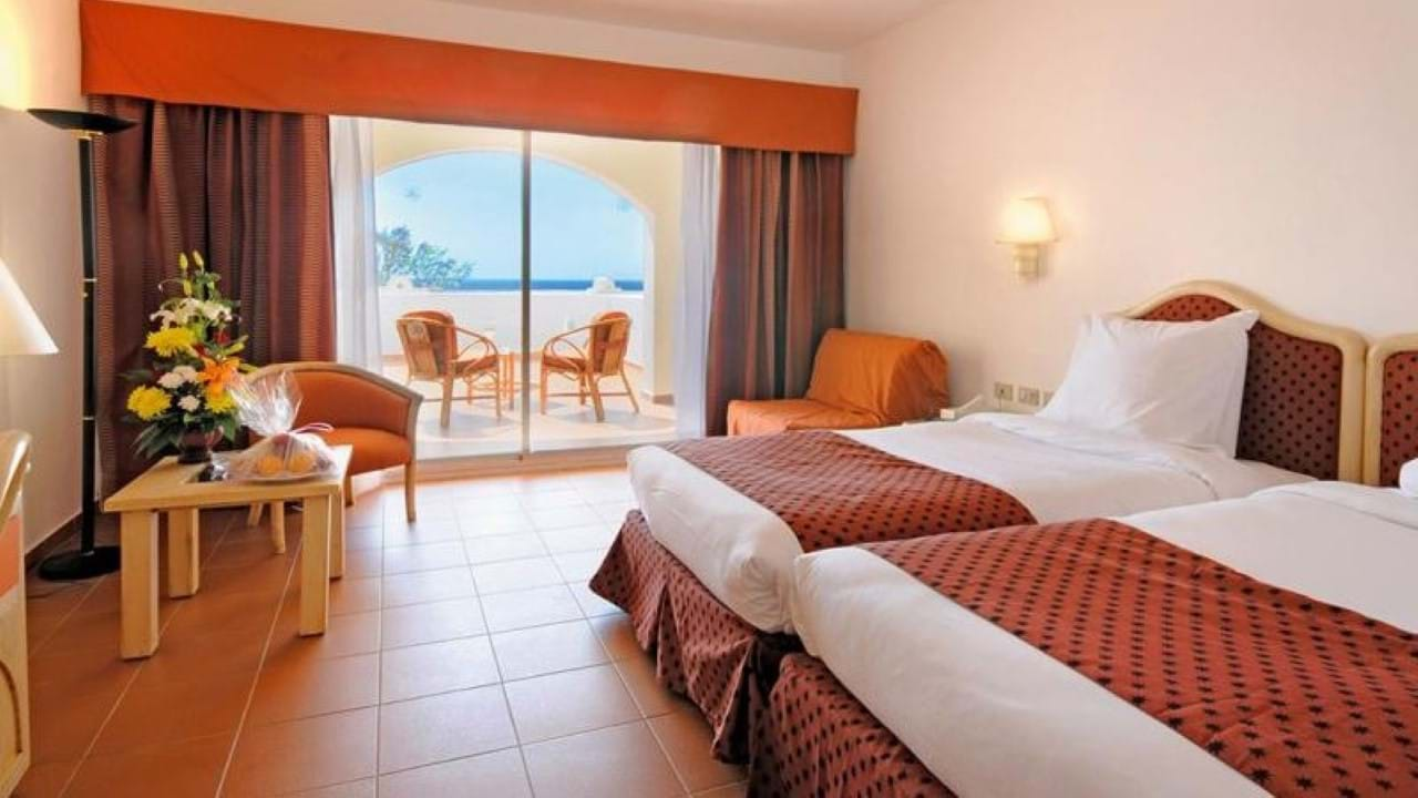 DOMINA CORAL BAY OASIS  5*