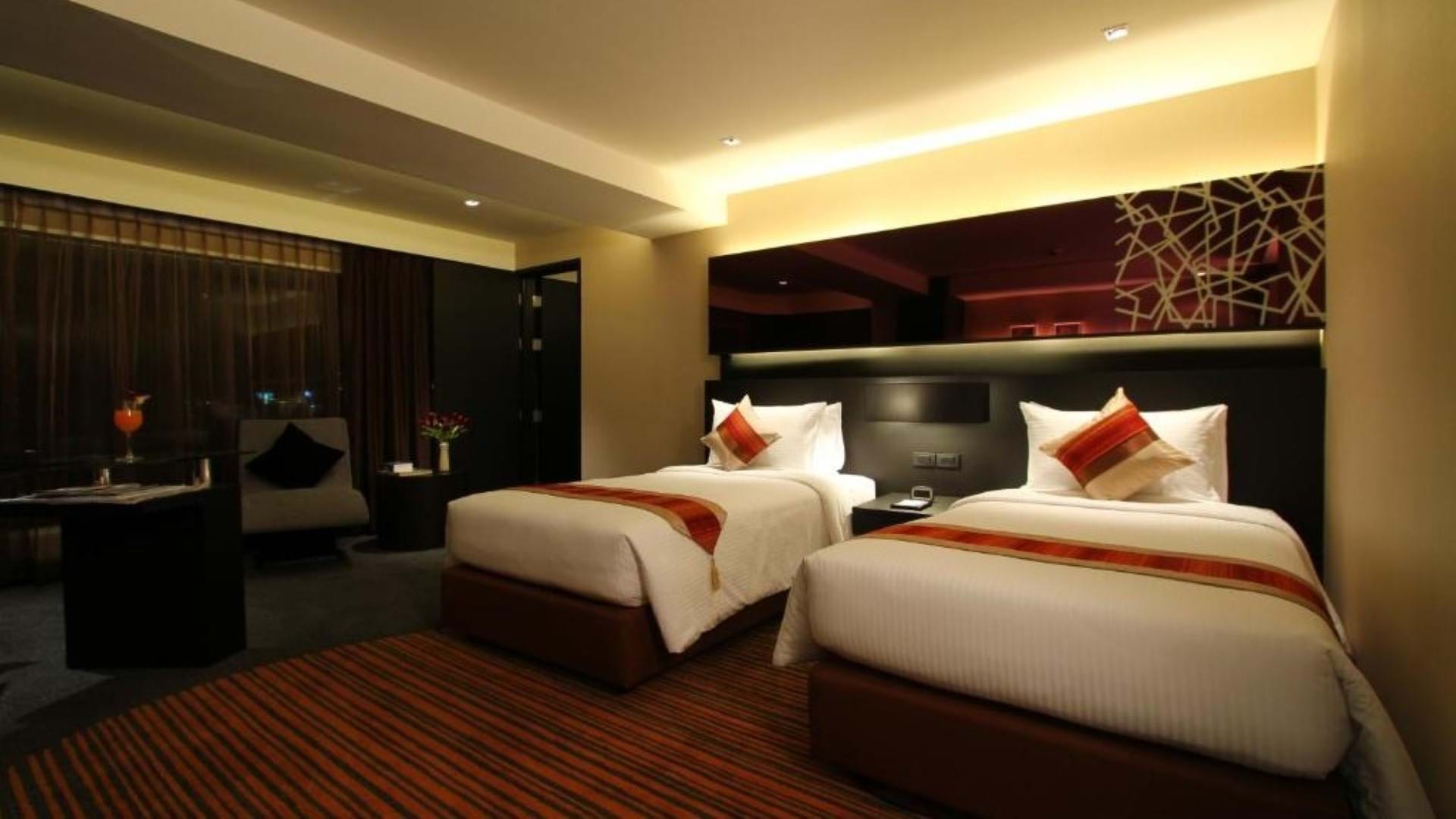 Golden Tulip Mandison Suites Bangkok
