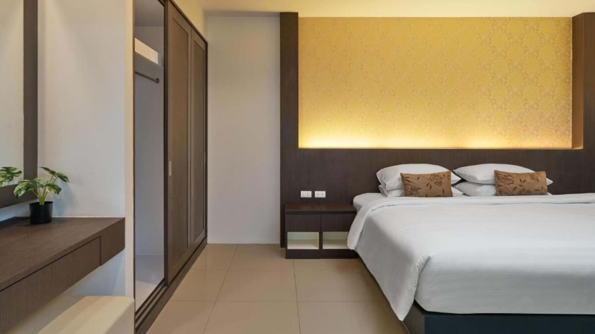 Patong Bay Hill Resort