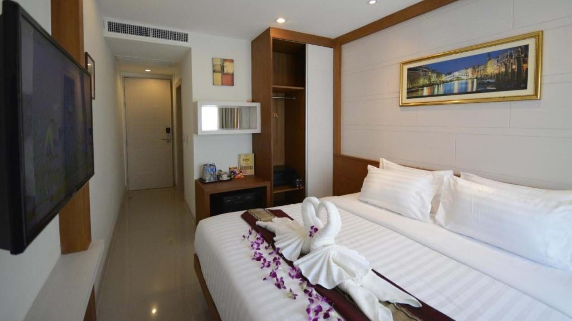 The Patong Center Hotel 