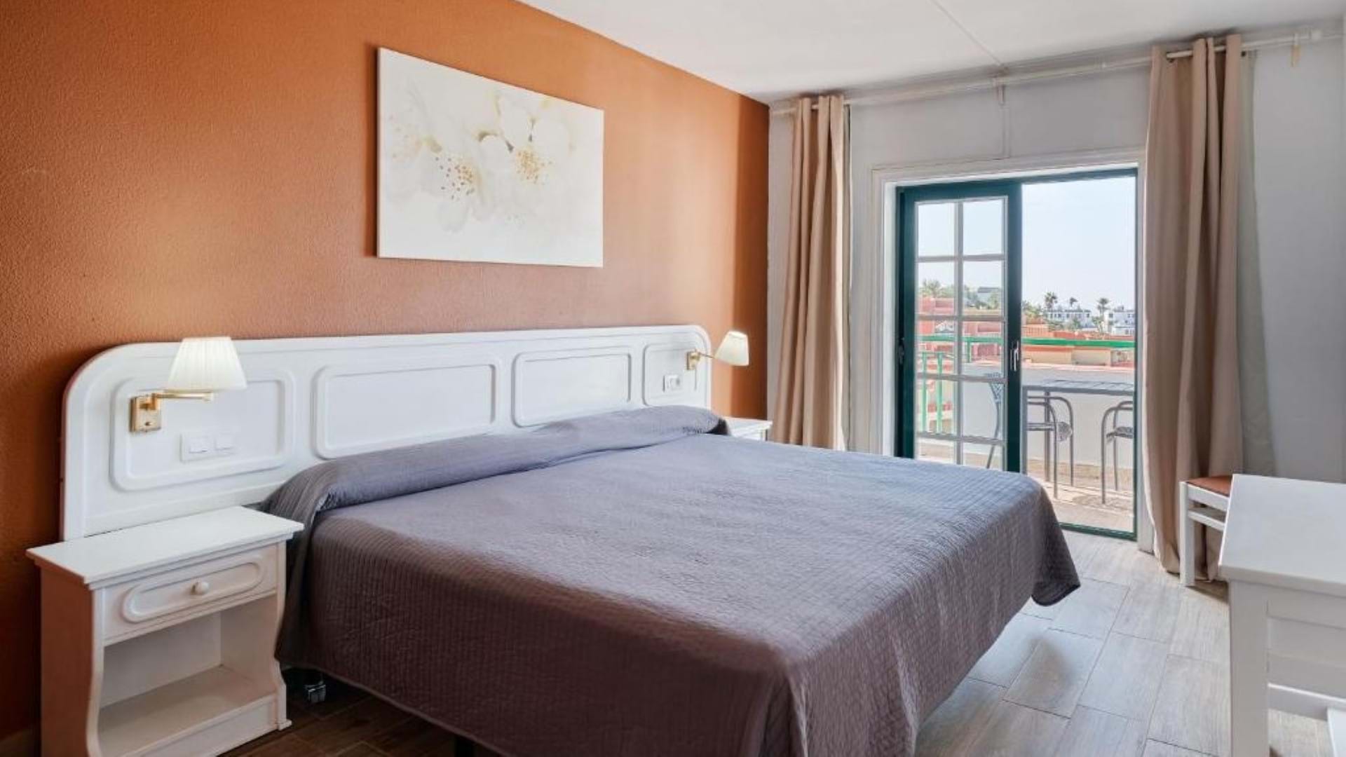 Aparthotel Neptuno Costadeje 