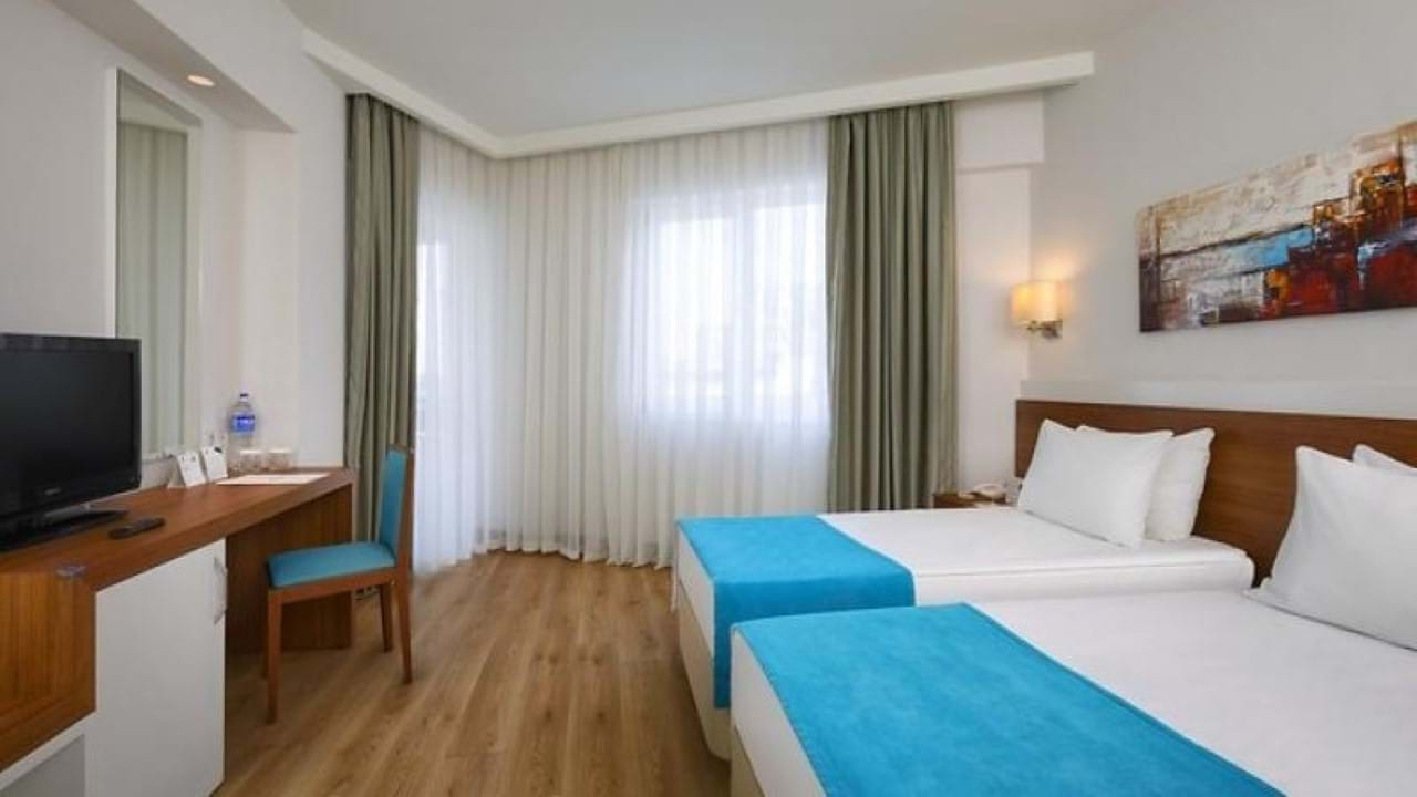 Grand Park Lara 4* Antalija