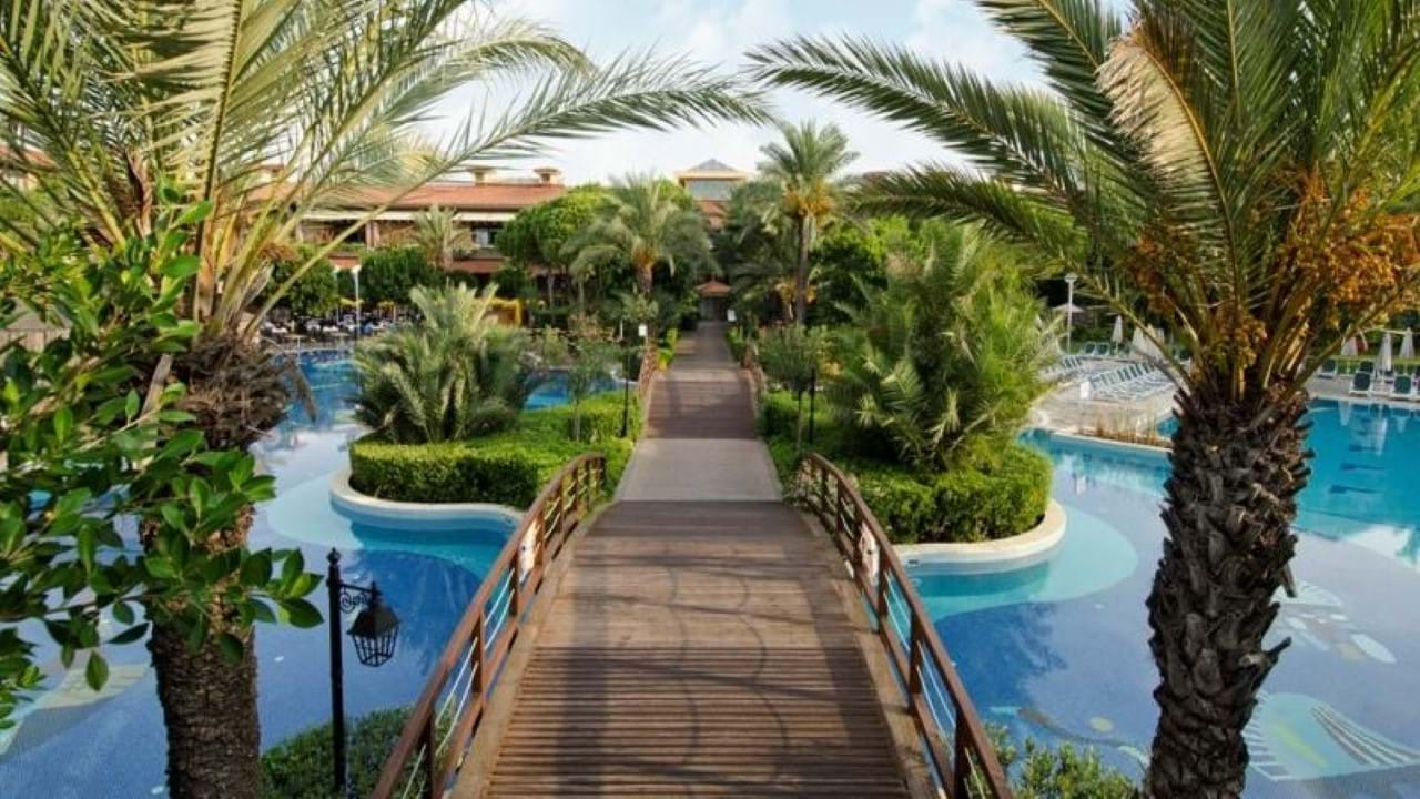 Gloria Golf Resort 5* Belek