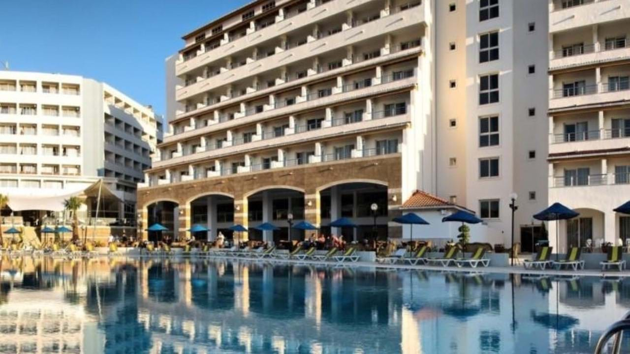 Batihan Beach Resort & Spa 4* Kušadasi