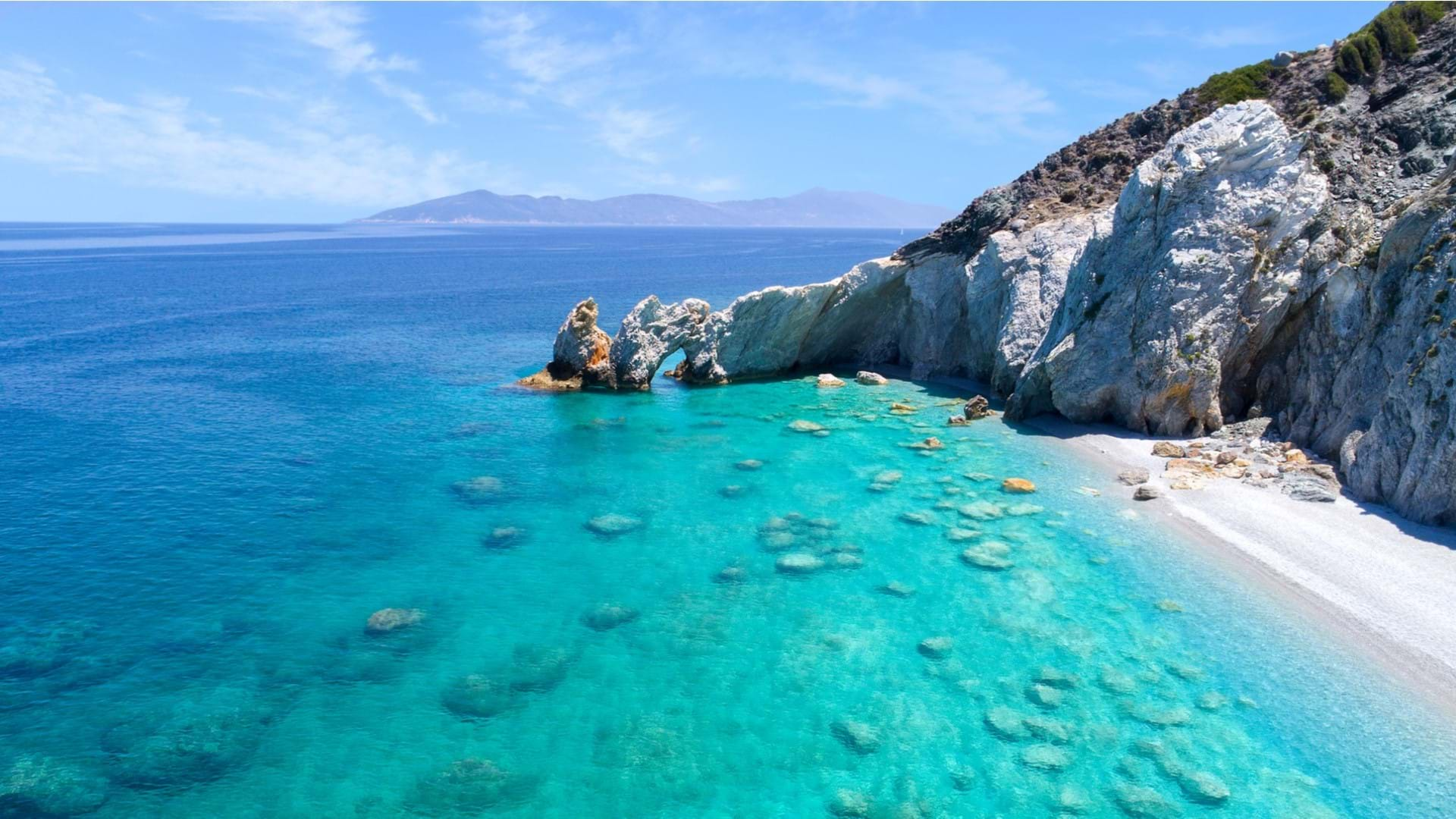 Letovanje na Skijatosu je pravi izbor za sve one koji vole dobre plaže.