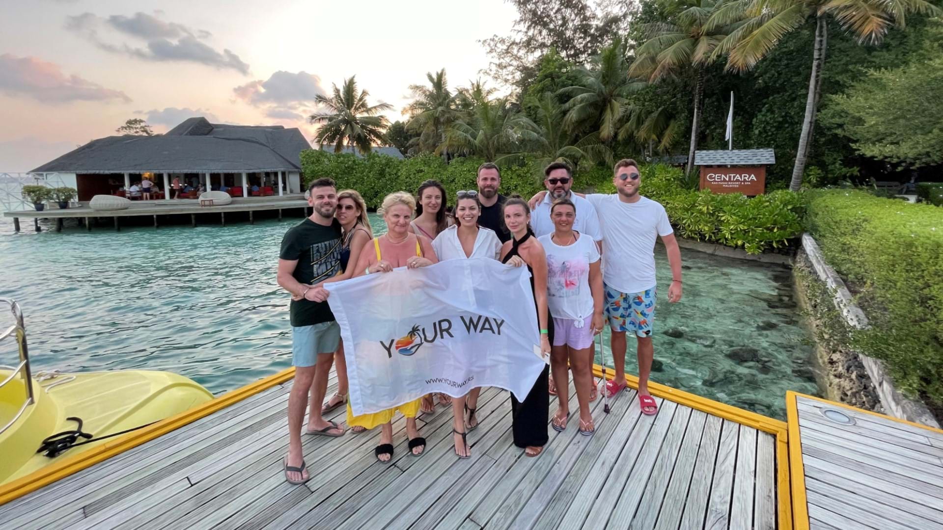 Maldivi putovanje - putnici agencije Your Way na jednom od mnogobrojnih ostrva Maldiva.